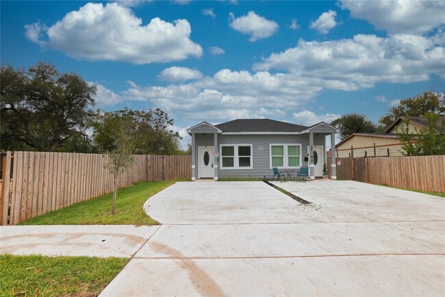 property at 113 Bolden St