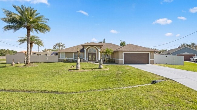 5450 NW South Crisona Ct in Port St. Lucie, FL - Building Photo - Building Photo