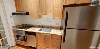 88 W Cedar St, Unit A in Boston, MA - Building Photo