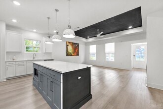 17 N L St in Pensacola, FL - Building Photo - Building Photo