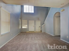 8405 Quarter Horse Dr in Riverview, FL - Building Photo - Building Photo