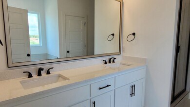 14417 Caroline Wy in Baton Rouge, LA - Building Photo - Building Photo