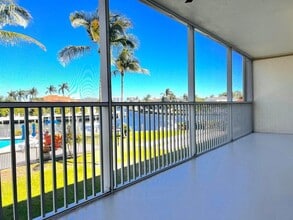 400 N Federal Hwy in Deerfield Beach, FL - Building Photo - Building Photo