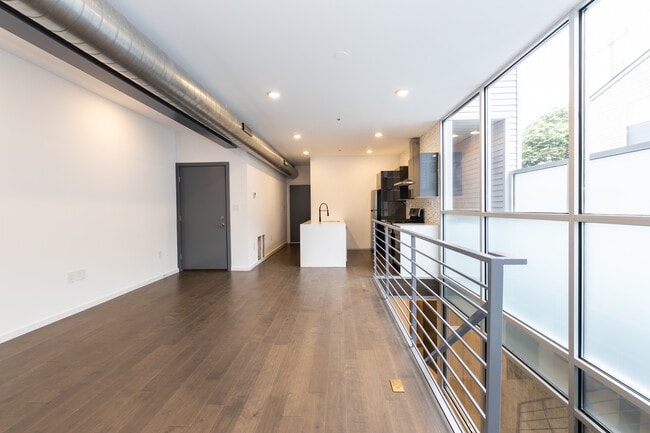 1520 N Marshall St, Unit 1, Unit 1