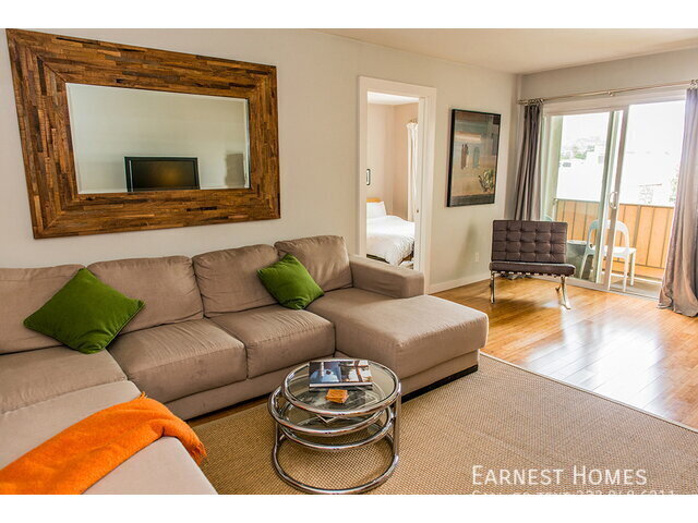 property at 525 N Sycamore Ave