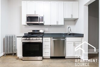 1454 W Winnemac Ave in Chicago, IL - Building Photo - Building Photo