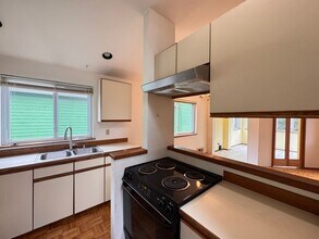 7533 30th Ave NE in Seattle, WA - Building Photo - Building Photo