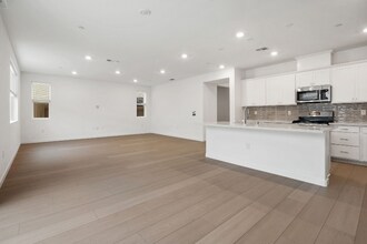 8151 Lavigne Cir in Elk Grove, CA - Building Photo - Building Photo