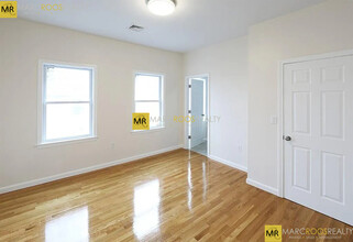 163 Ferry St, Unit #2 in Malden, MA - Building Photo - Building Photo