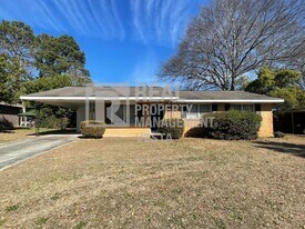 102 Trippi Terrace in Warner Robins, GA - Building Photo