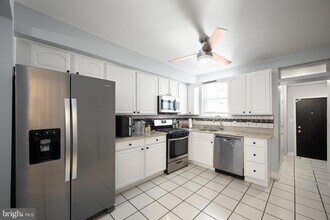 517 S Ellwood Ave in Baltimore, MD - Building Photo - Building Photo