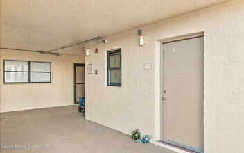 126 Lancha Cir in Indian Harbour Beach, FL - Building Photo - Building Photo