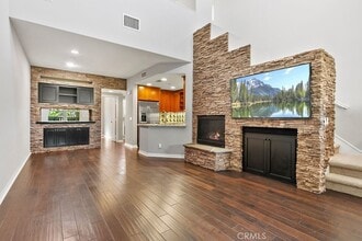 84 Meridian Dr in Aliso Viejo, CA - Foto de edificio - Building Photo