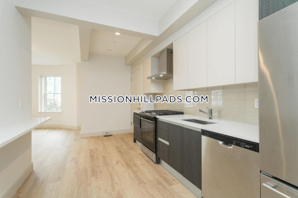 178 Saint Alphonsus St in Boston, MA - Building Photo