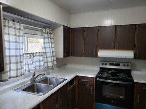 7 Depot Rd in Naples, ID - Building Photo - Building Photo