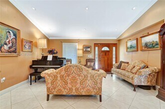 6551 SW 126th St in Miami, FL - Building Photo - Building Photo
