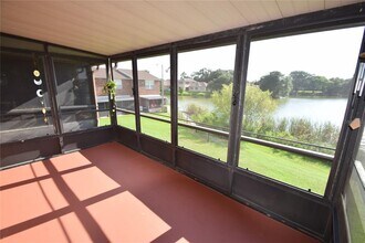 1920 E Edgewood Dr in Lakeland, FL - Building Photo - Building Photo