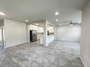 4175 W Santa Maria Ln in Fayetteville, AR - Building Photo - Building Photo