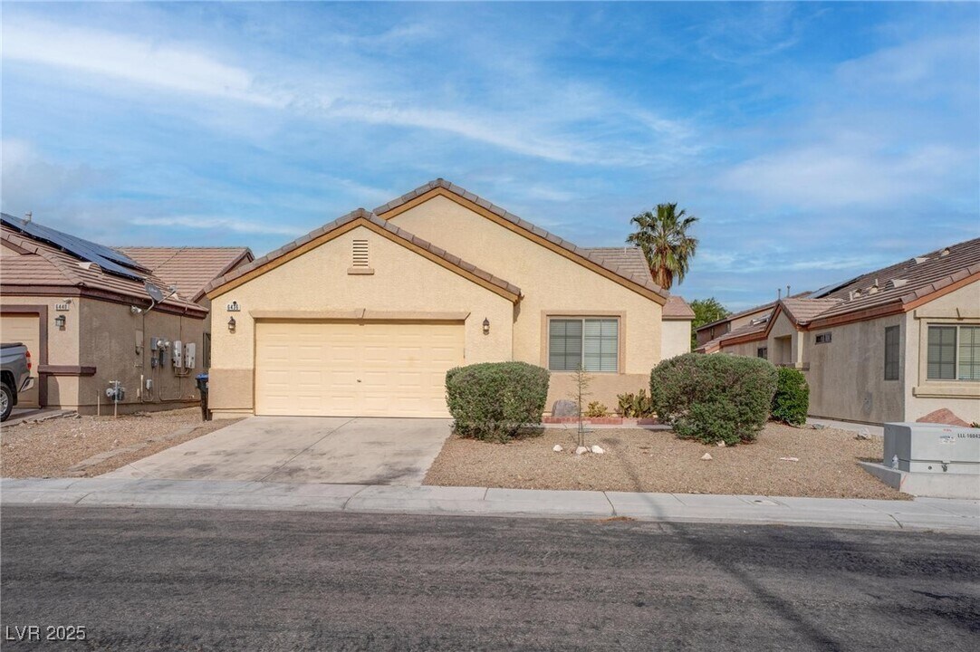 6436 North Point Break St in North Las Vegas, NV - Foto de edificio