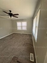 518.5 W 10th Ave in El Dorado, KS - Building Photo