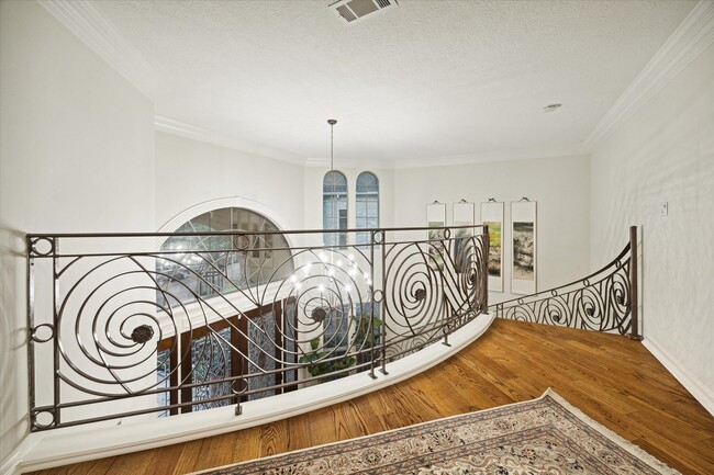 15406 Old Stone Trail