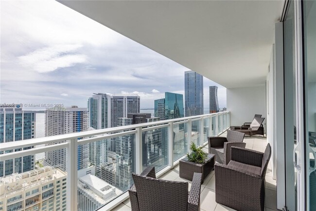 1080 Brickell Ave in Miami, FL - Building Photo - Building Photo