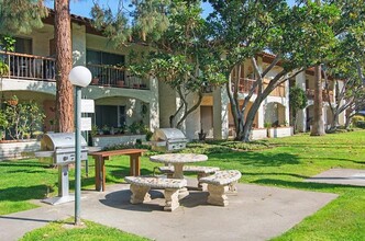 6009 Rancho Mission Rd in San Diego, CA - Building Photo - Building Photo