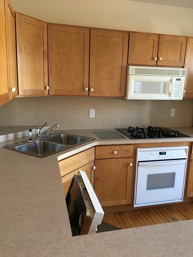 1228 Adams St NE, Unit 2