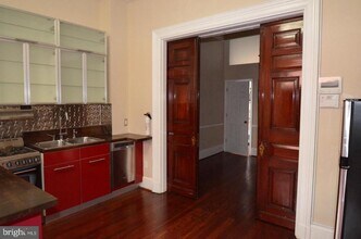 825 Park Ave in Baltimore, MD - Building Photo - Building Photo