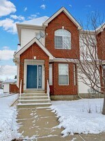 31 Pinnacle Blvd in Grande Prairie, AB - Building Photo