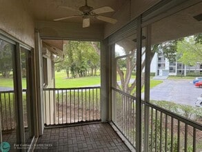 16364 Malibu Dr in Weston, FL - Foto de edificio - Building Photo