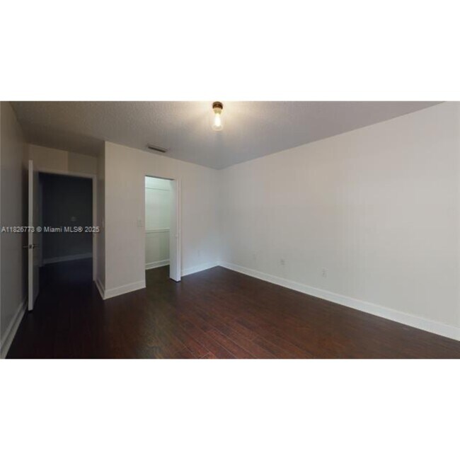 11212 SW 132nd Ct W in Miami, FL - Building Photo - Building Photo