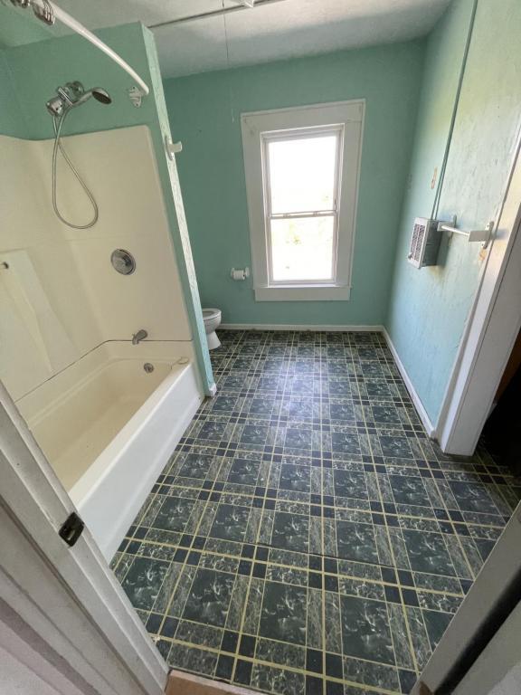 28 Essex St in Athol, MA - Building Photo - Building Photo