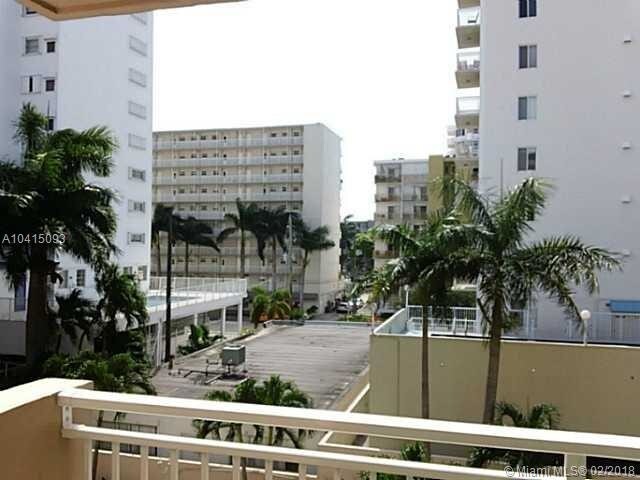 1665 Bay Rd-Unit -419 in Miami Beach, FL - Building Photo - Building Photo