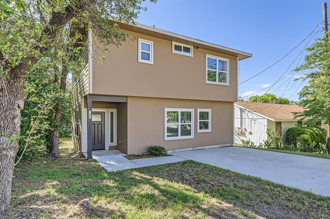 property at 11007 Elm St