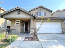 1052 E Agate Ct in Gardena, CA - Building Photo