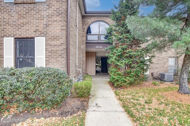 1508 Wellington Pl in Matawan, NJ - Building Photo - Building Photo