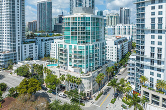 Venezia Las Olas in Fort Lauderdale, FL - Building Photo - Building Photo