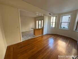 1165 Commonwealth Ave, Unit 2 in Boston, MA - Building Photo