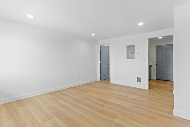 property at 1407 W Marina Dr