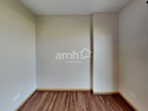 250 Wedgewood Cir in Lake In The Hills, IL - Building Photo - Building Photo