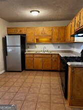 420 N Elizabeth Ln in Griffin, GA - Building Photo - Building Photo