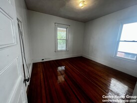 63 Sycamore St, Unit 1 in Somerville, MA - Building Photo