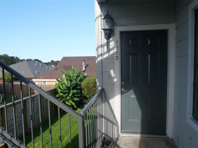 property at 6289 Wilcrest Dr