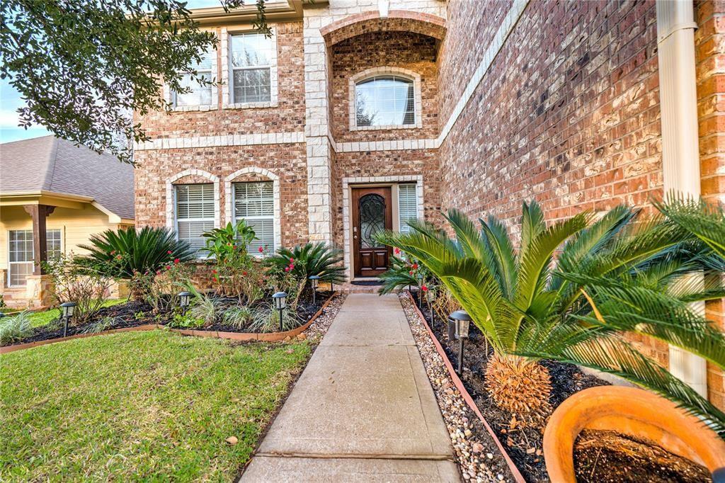 1736 Park Oak Drive in Conroe, TX - Building Photo