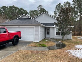 510 Cordgrass Ln in Little River, SC - Building Photo
