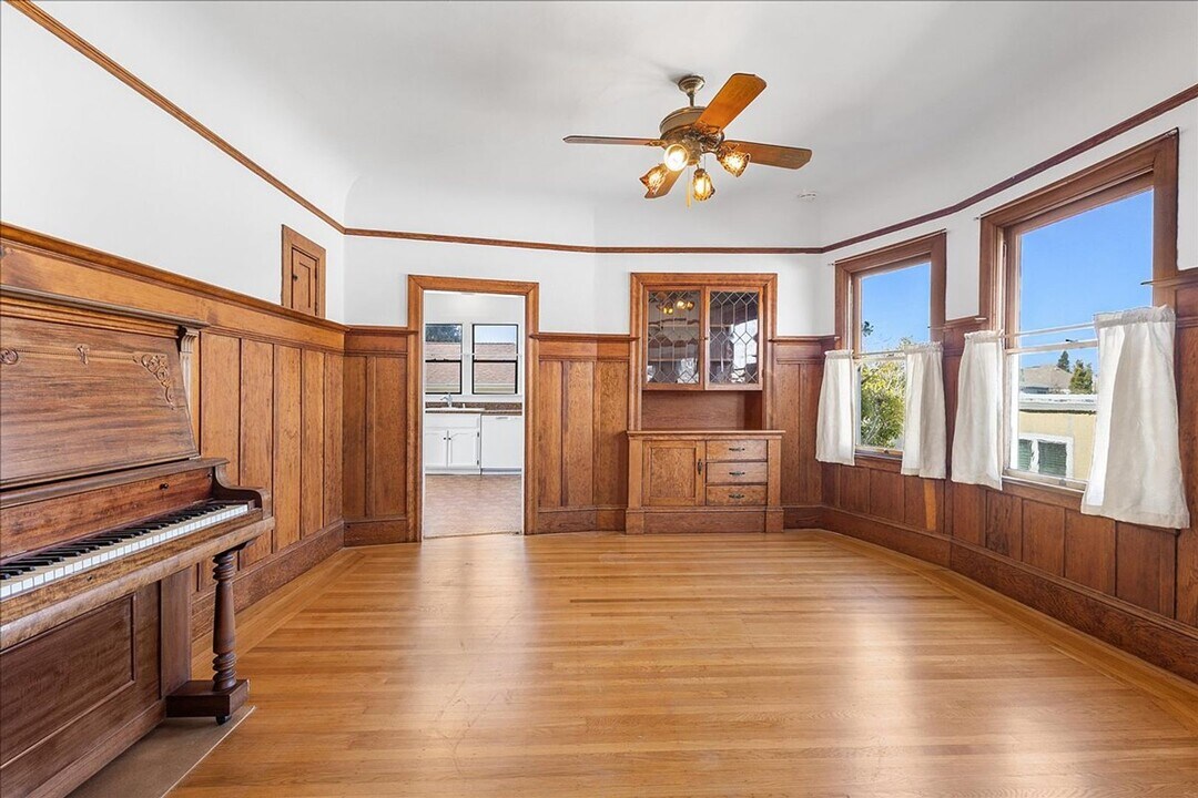 1143-1149 Park Ave in Alameda, CA - Building Photo