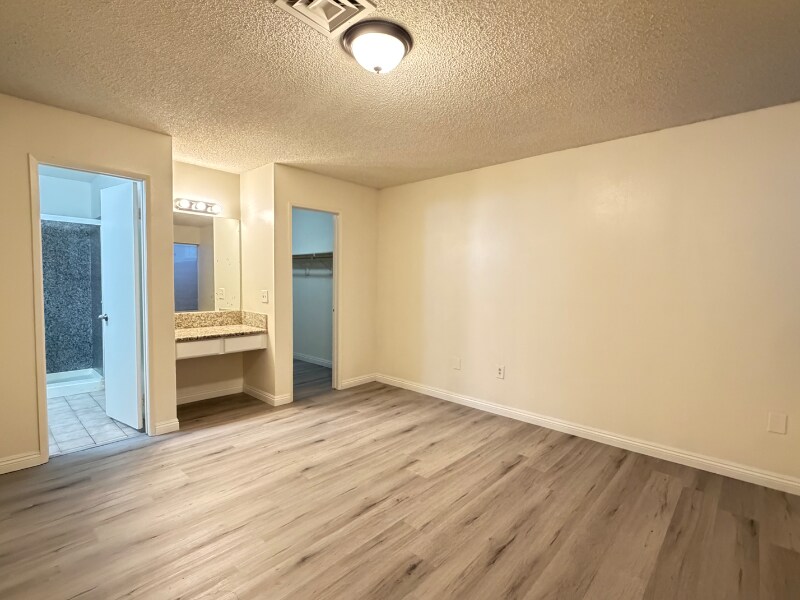 6802 Bonillo Dr in Las Vegas, NV - Building Photo