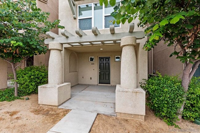 4818 Charles Lewis Way in San Diego, CA - Building Photo - Building Photo