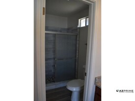 4922 E Winchcomb Dr in Scottsdale, AZ - Building Photo